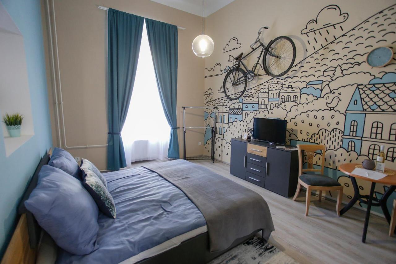 Uránia Apartmanház Eger Esterno foto