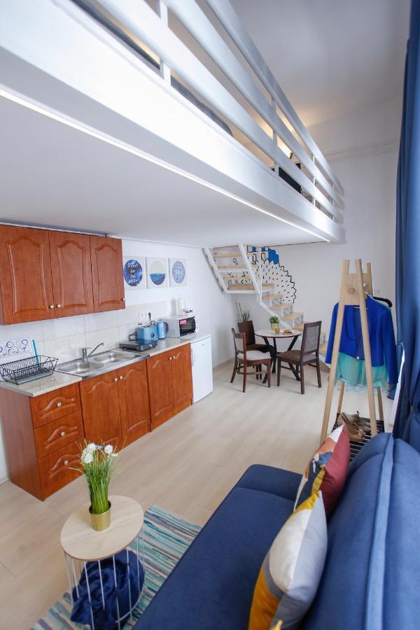 Uránia Apartmanház Eger Esterno foto