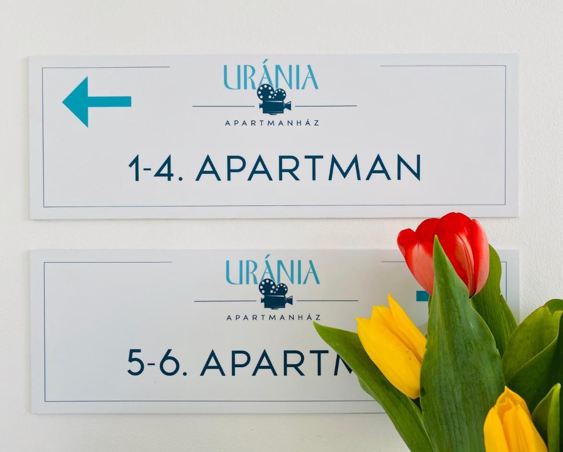 Uránia Apartmanház Eger Esterno foto